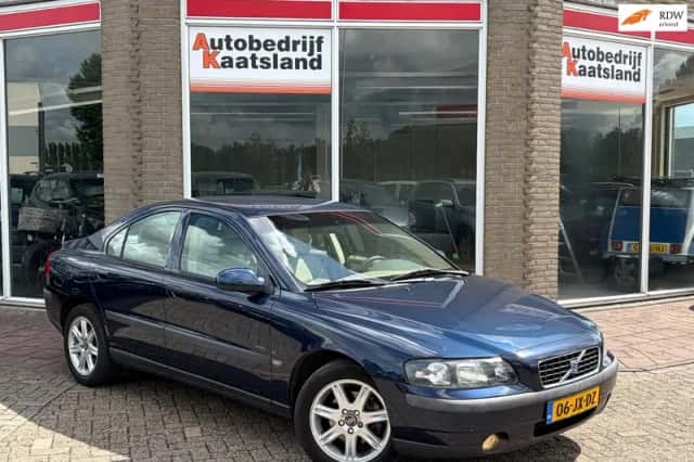 Volvo S60 (2002) thumbnail 2
