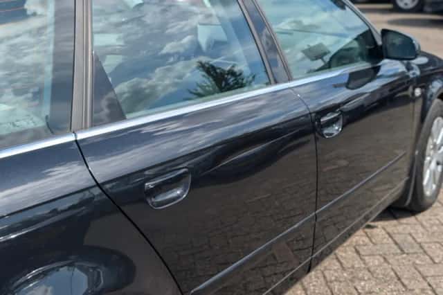 Audi A4 (2007) thumbnail 6