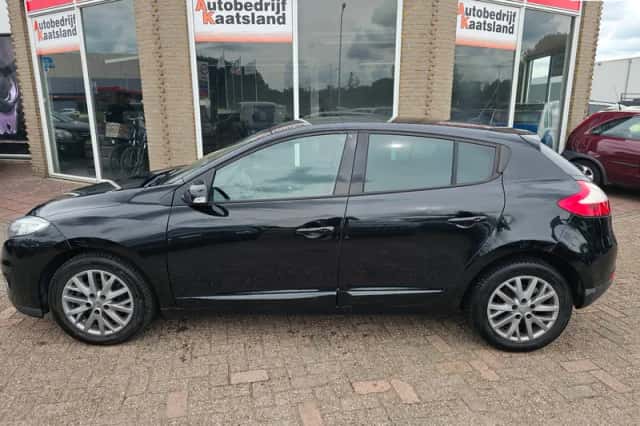 Renault Mégane (2012) thumbnail 2