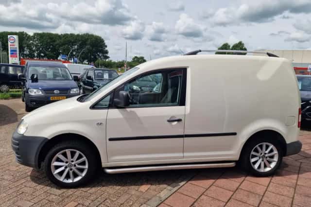 Volkswagen Caddy (2008) thumbnail 4