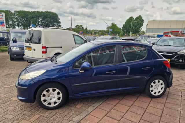 Peugeot 207 (2008) thumbnail 4