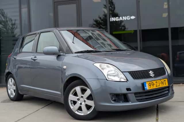 Suzuki Swift (2008) thumbnail 4
