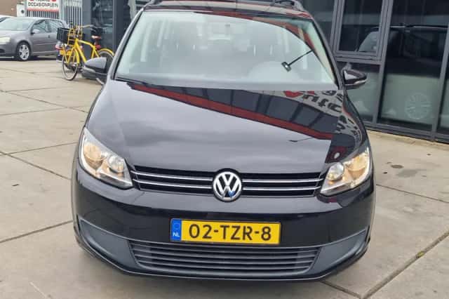 Volkswagen Touran (2012) thumbnail 5