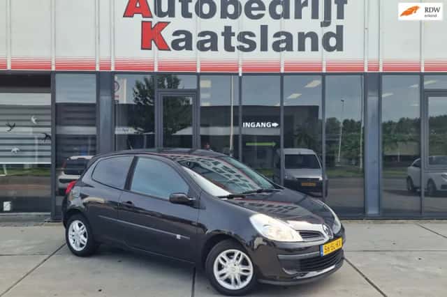 Renault Clio (2006) thumbnail 2