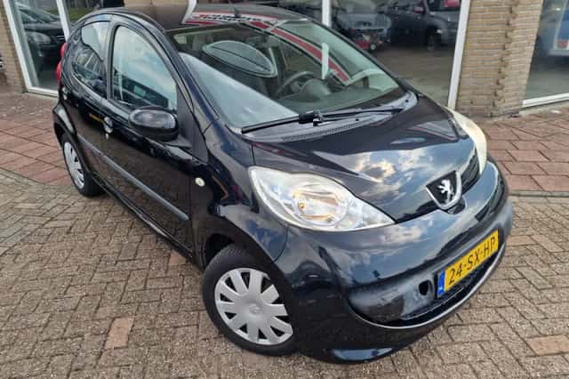 Peugeot 107 (2006) thumbnail 3
