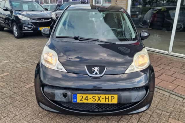 Peugeot 107 (2006) thumbnail 5