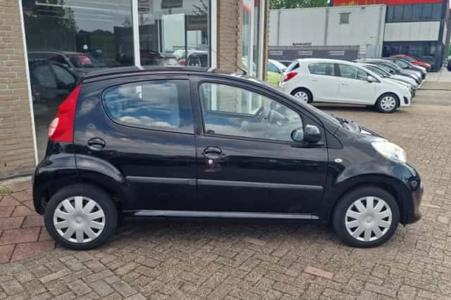 Peugeot 107 (2006) thumbnail 6