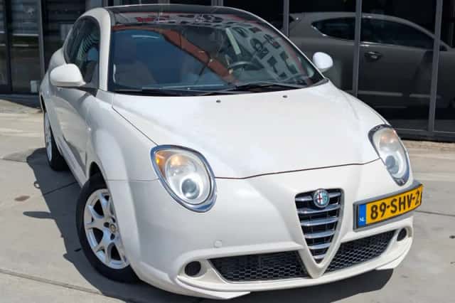 Alfa Romeo Mito (2011) thumbnail 5