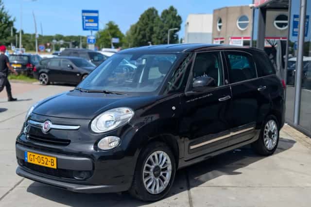 Fiat 500 (2014) thumbnail 3