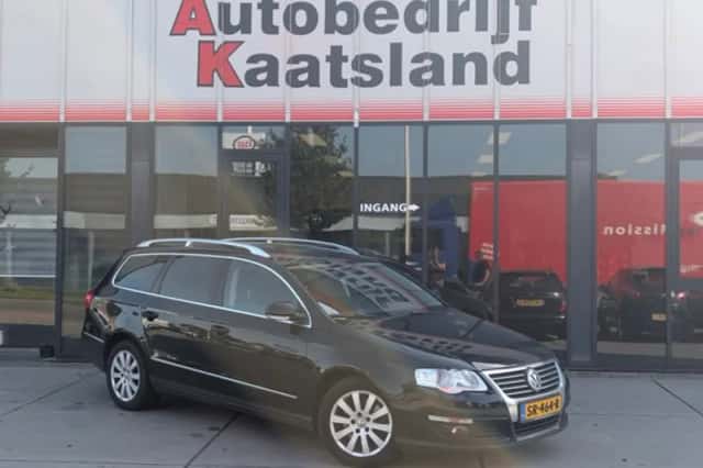 Volkswagen Passat (2010) thumbnail 1