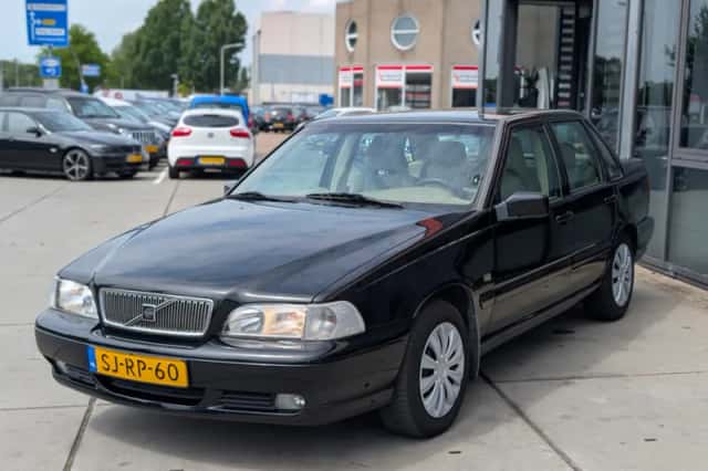 Volvo S70 (1997) thumbnail 4