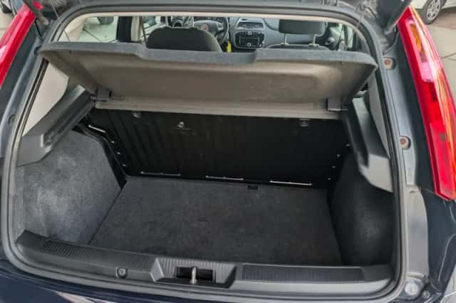 Fiat Punto (2014) thumbnail 6