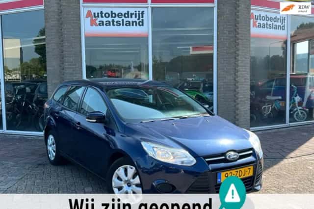 Ford Focus (2012) thumbnail 1
