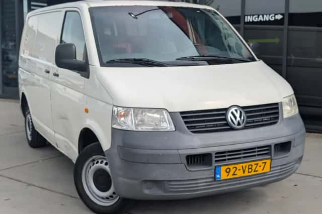Volkswagen Transporter (2007) thumbnail 5