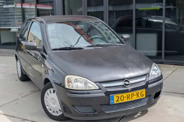 Opel Corsa (2005) thumbnail 5