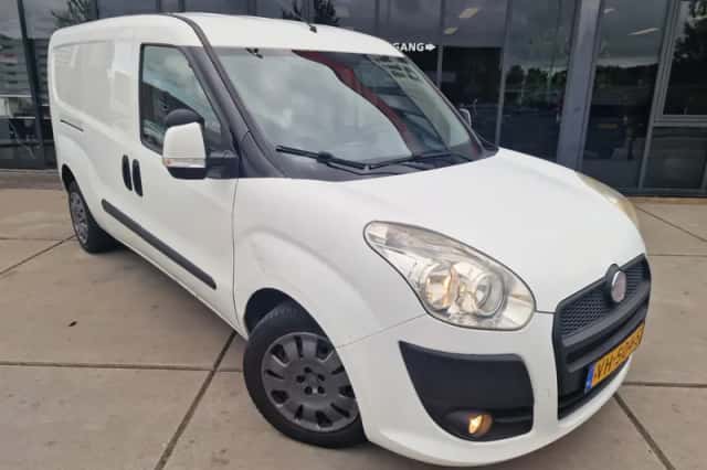 Fiat Doblò (2014) thumbnail 3