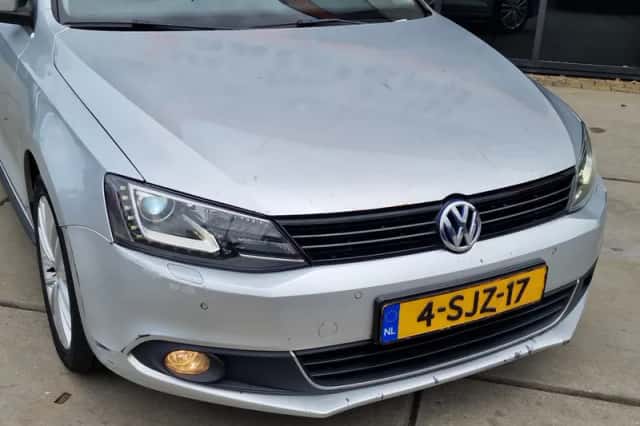 Volkswagen Jetta (2013) thumbnail 6