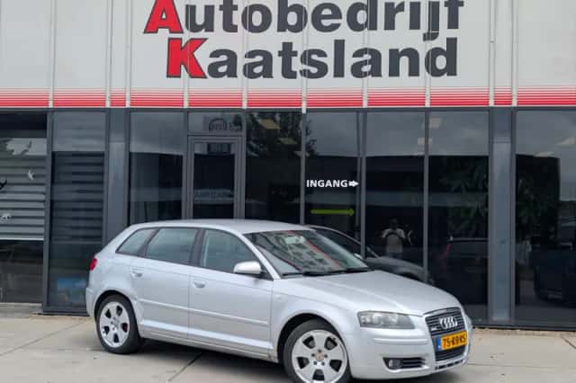 Audi A3 (2005) thumbnail 2