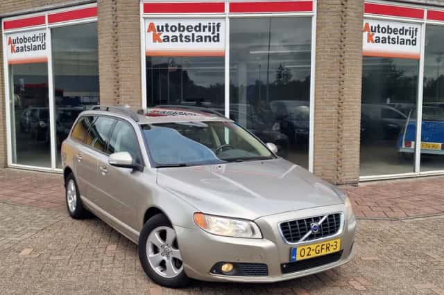 Volvo V70 (2008) thumbnail 2