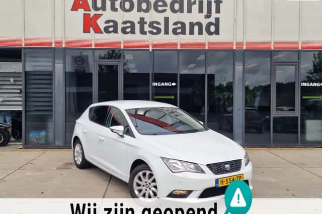 SEAT Leon (2012) thumbnail 2