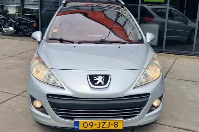 Peugeot 207 (2009) thumbnail 5