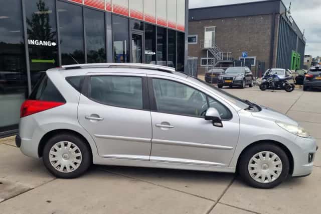 Peugeot 207 (2009) thumbnail 6