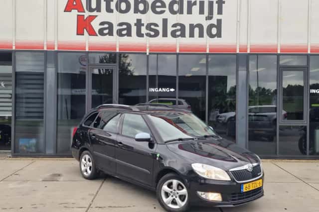 Škoda Fabia (2012) thumbnail 2