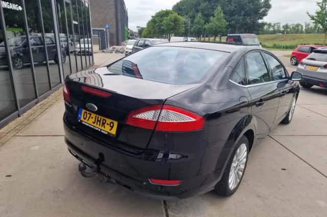 Ford Mondeo (2009) thumbnail 4