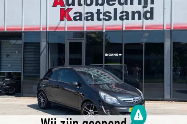 Opel Corsa (2013) thumbnail 1