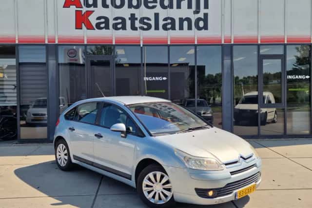 Citroën C4 (2008) thumbnail 2