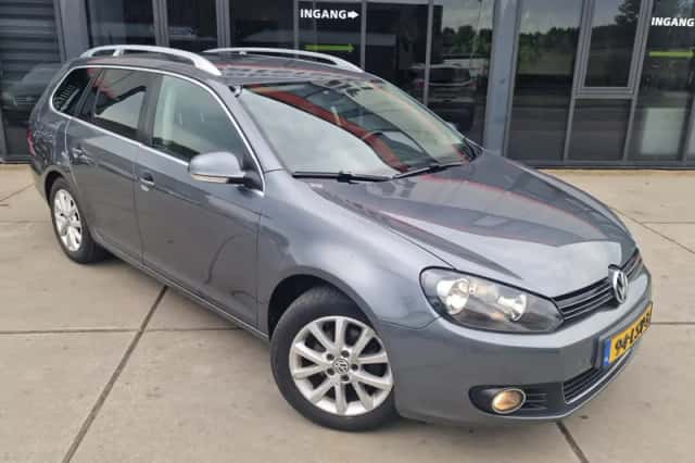 Volkswagen Golf (2010) thumbnail 3
