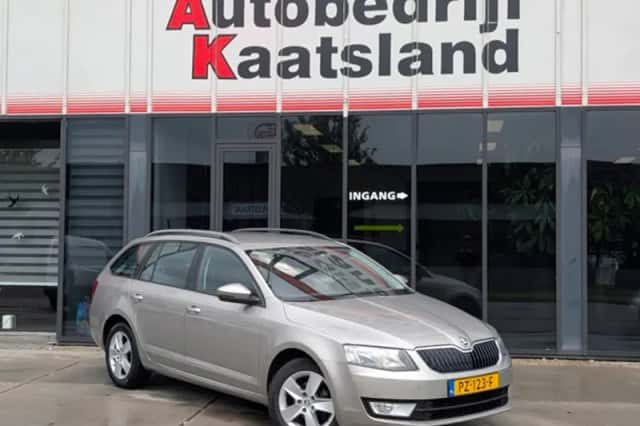 Škoda Octavia (2014) thumbnail 1