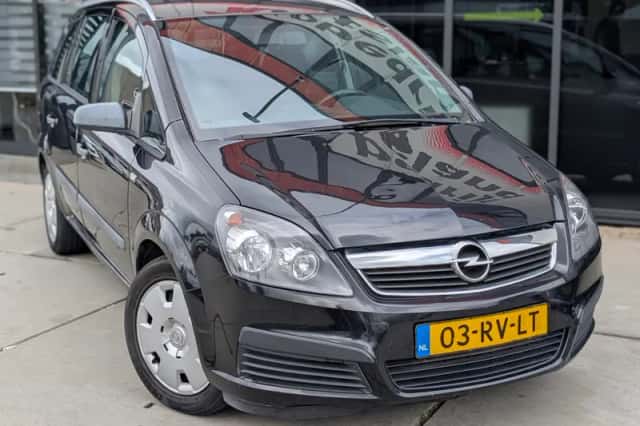 Opel Zafira (2005) thumbnail 5