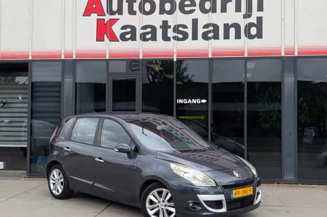 Renault Scénic (2009) thumbnail 2