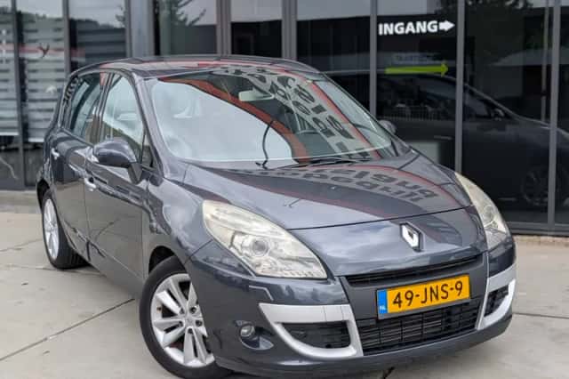 Renault Scénic (2009) thumbnail 5