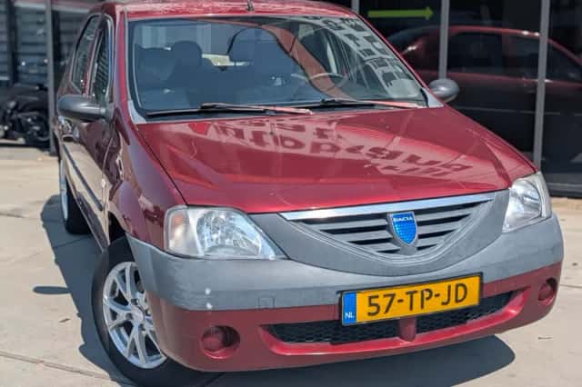 Dacia Logan (2007) thumbnail 4