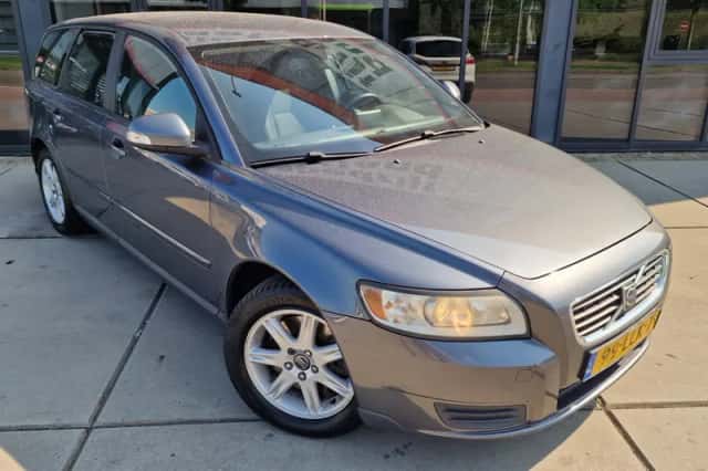 Volvo V50 (2010) thumbnail 3