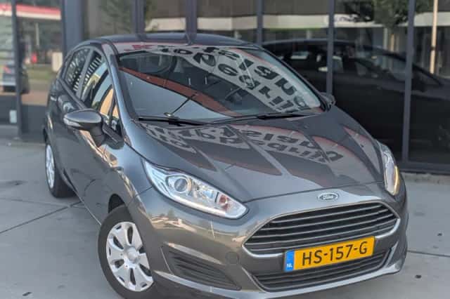 Ford Fiesta (2015) thumbnail 5