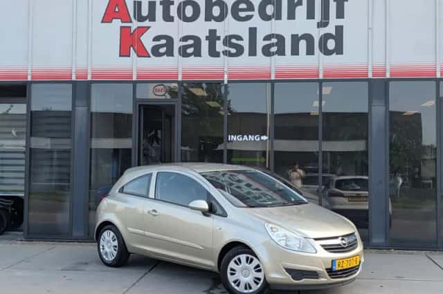 Opel Corsa (2008) thumbnail 2