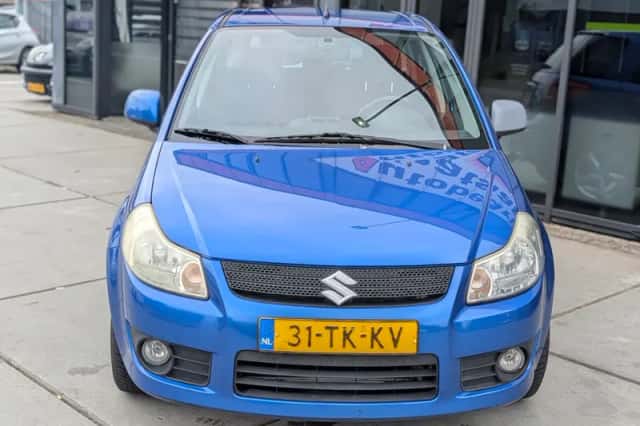 Suzuki SX4 (2006) thumbnail 3