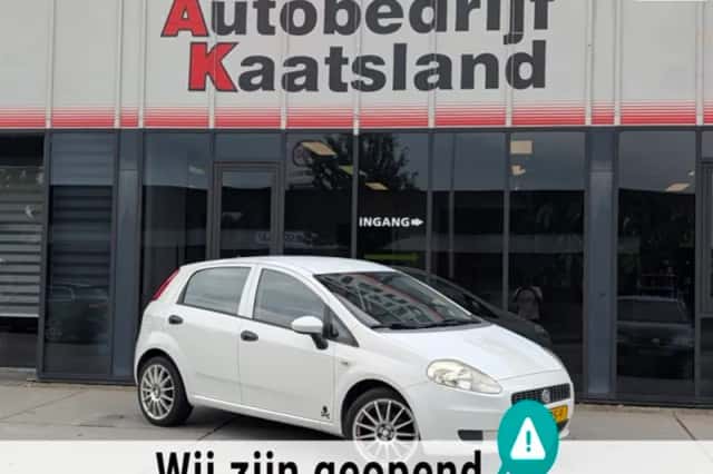 Fiat Grande Punto (2009) thumbnail 1