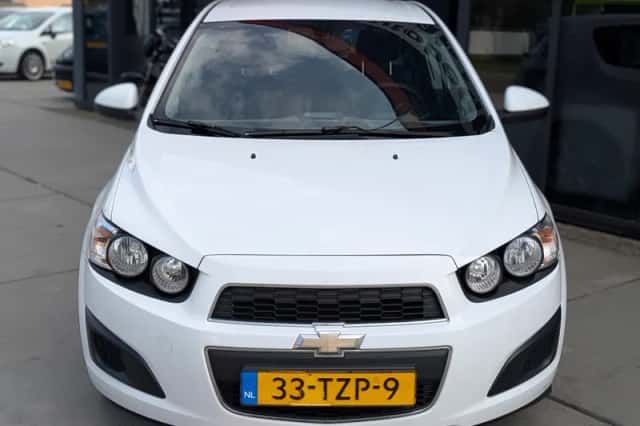 Chevrolet Aveo (2012) thumbnail 3