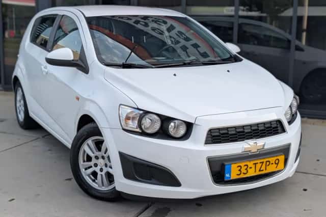 Chevrolet Aveo (2012) thumbnail 5