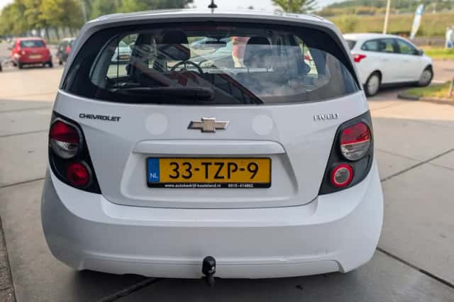 Chevrolet Aveo (2012) thumbnail 6