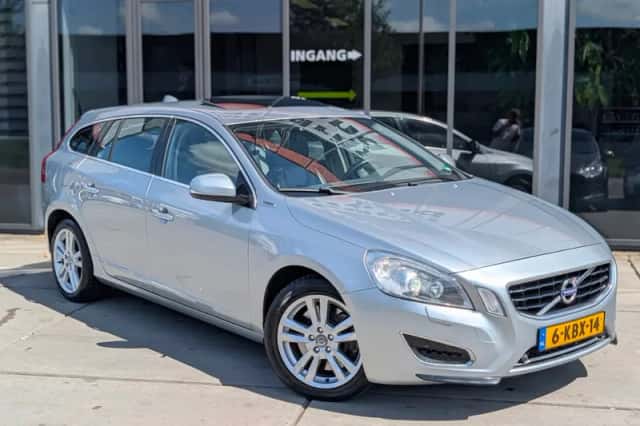 Volvo V60 (2013) thumbnail 5