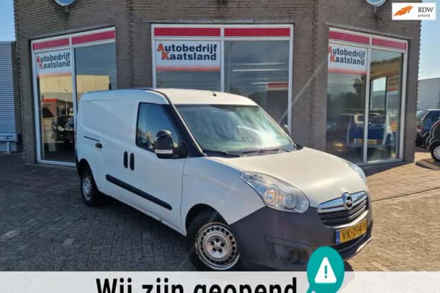 Opel Combo (2014) thumbnail 2