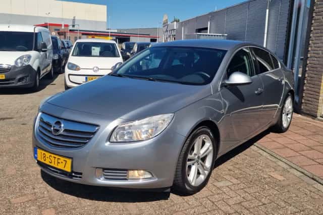 Opel Insignia (2011) thumbnail 5