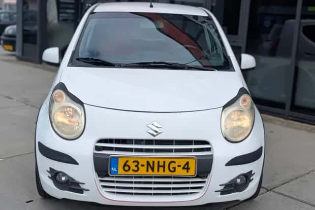 Suzuki Alto (2010) thumbnail 3