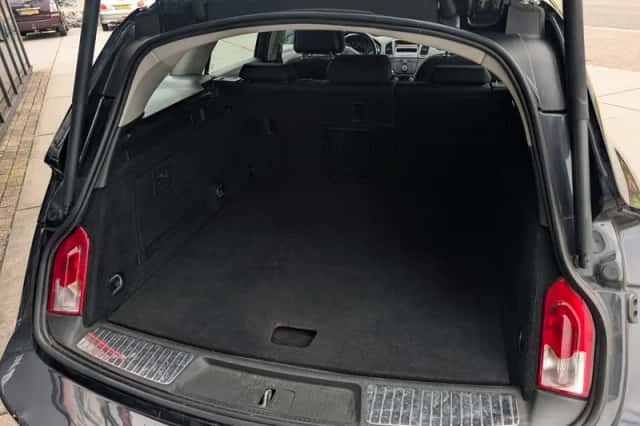 Opel Insignia Sports Tourer (2010) thumbnail 6