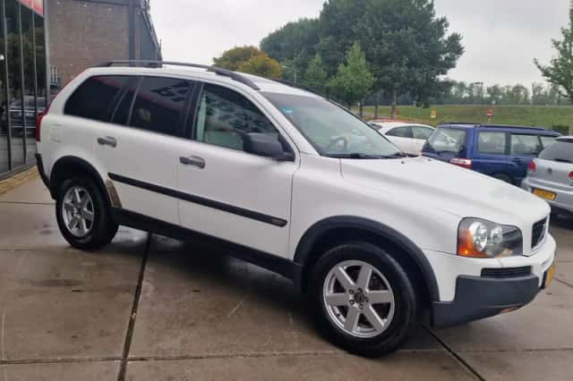 Volvo XC90 (2004) thumbnail 6